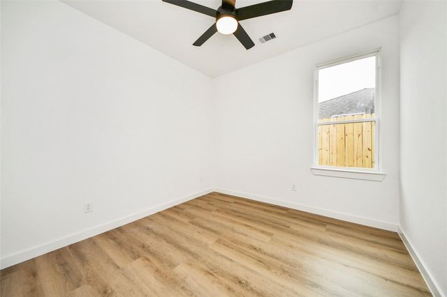 5201 Fairchild St Street B, Houston, TX 77028