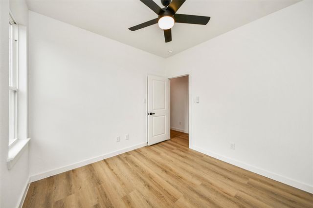 5201 Fairchild St Street B, Houston, TX 77028
