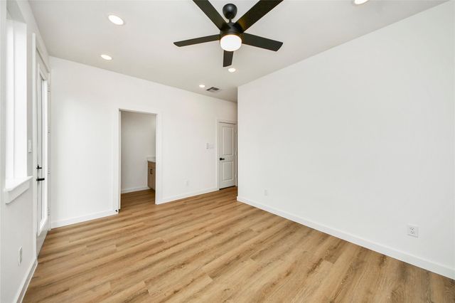 5201 Fairchild St Street B, Houston, TX 77028