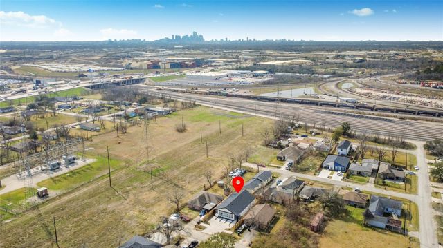 5201 Fairchild St Street B, Houston, TX 77028