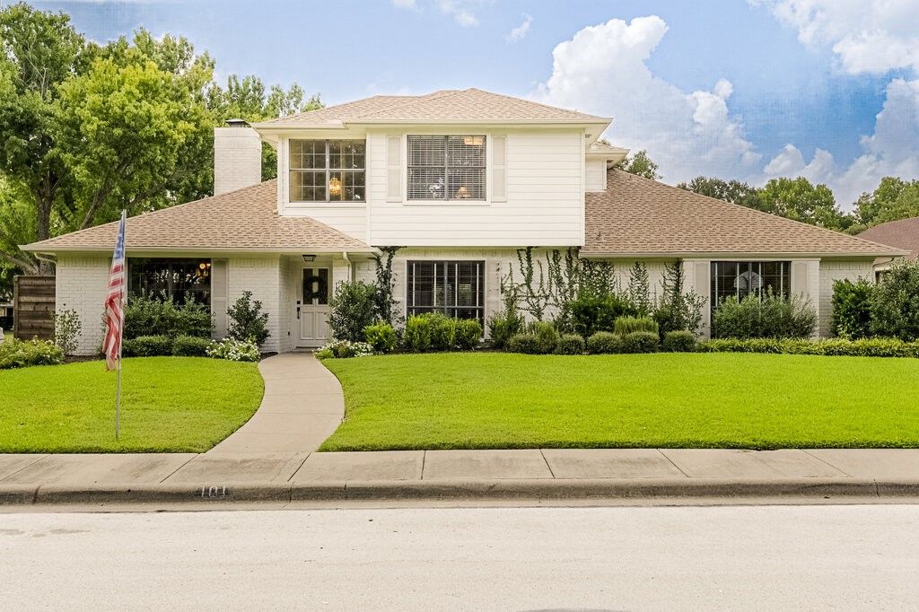 101 Buffalo Creek Circle, Waxahachie, TX 75165