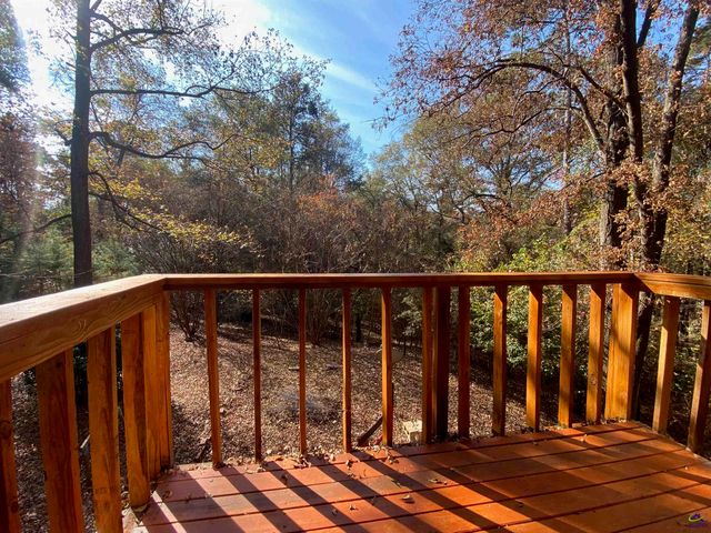 231 W Seminole Drive, Byron, GA 31008