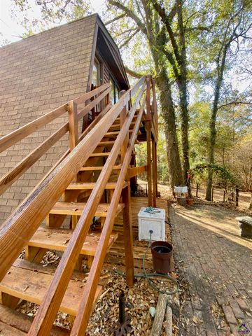 231 W Seminole Drive, Byron, GA 31008