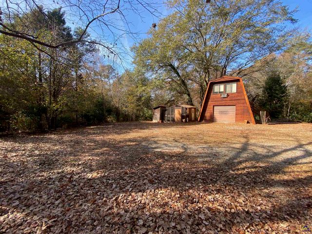 231 W Seminole Drive, Byron, GA 31008