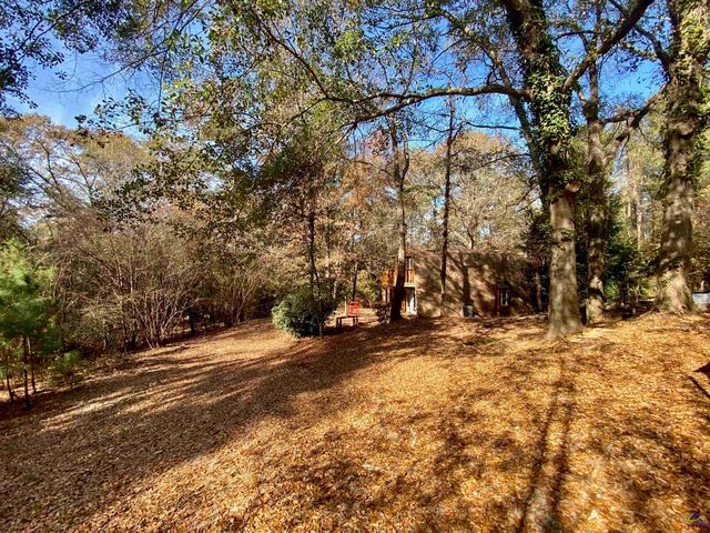 231 W Seminole Drive, Byron, GA 31008