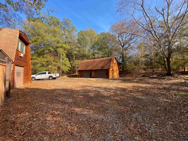 231 W Seminole Drive, Byron, GA 31008