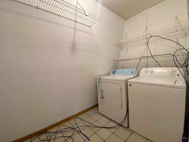 231 W Seminole Drive, Byron, GA 31008