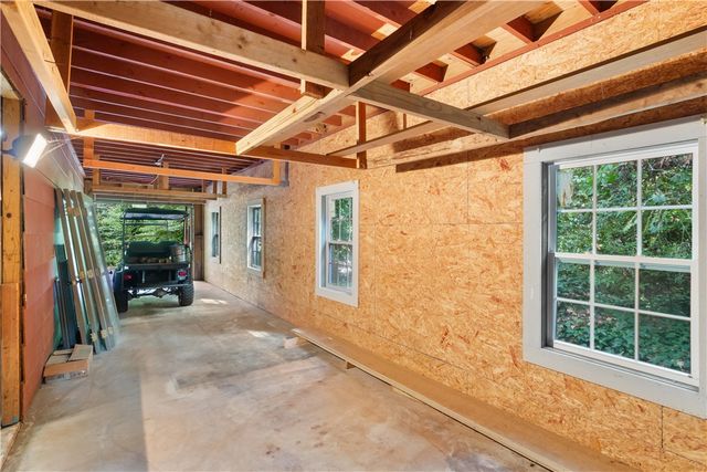 212 Middleton Shores Drive, Anderson, SC 29621