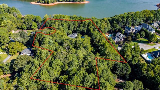212 Middleton Shores Drive, Anderson, SC 29621