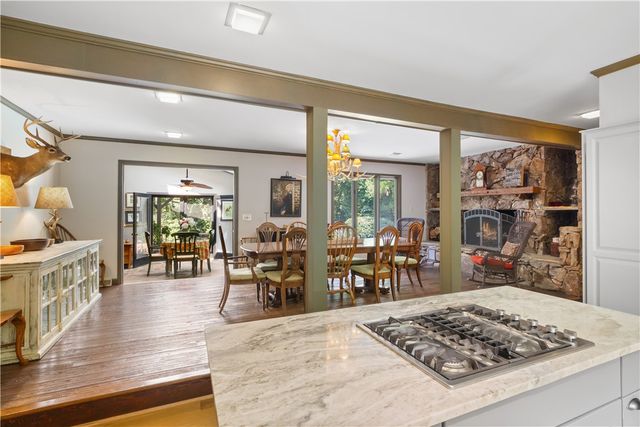 212 Middleton Shores Drive, Anderson, SC 29621