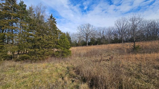 7740 Murr Road, Graff, MO 65660