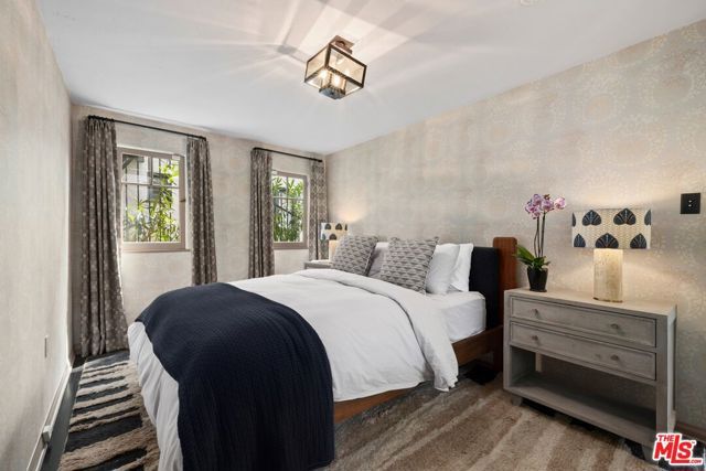 5826 Tuxedo Terrace, Los Angeles, CA 90068