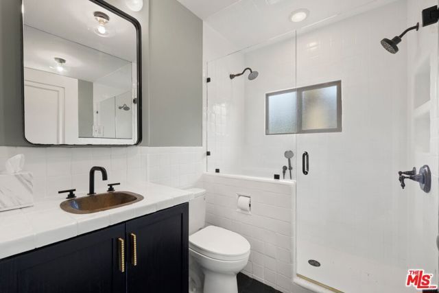 5826 Tuxedo Terrace, Los Angeles, CA 90068