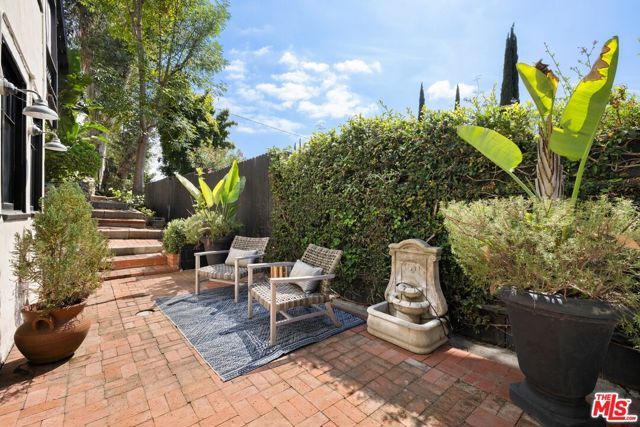 5826 Tuxedo Terrace, Los Angeles, CA 90068