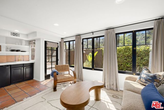 5826 Tuxedo Terrace, Los Angeles, CA 90068
