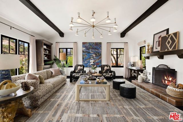 5826 Tuxedo Terrace, Los Angeles, CA 90068