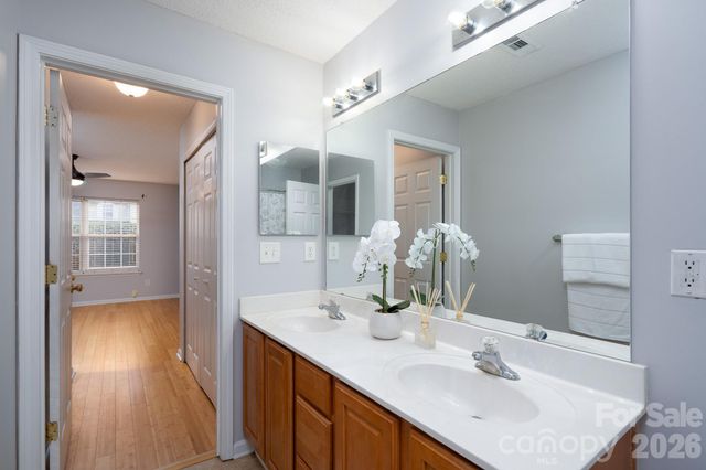 1929 Billingsville School Court, Charlotte, NC 28214