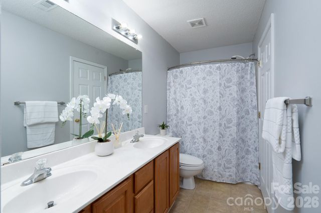 1929 Billingsville School Court, Charlotte, NC 28214