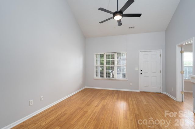 1929 Billingsville School Court, Charlotte, NC 28214
