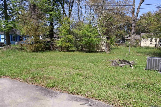 1957 Rhodes Ave, Baton Rouge, LA 70802