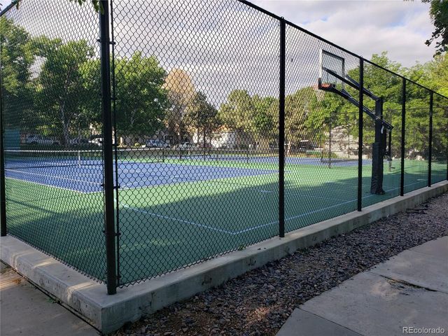 7909 S Bemis St, Littleton, CO 80120