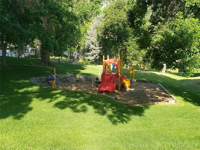 7909 S Bemis St, Littleton, CO 80120