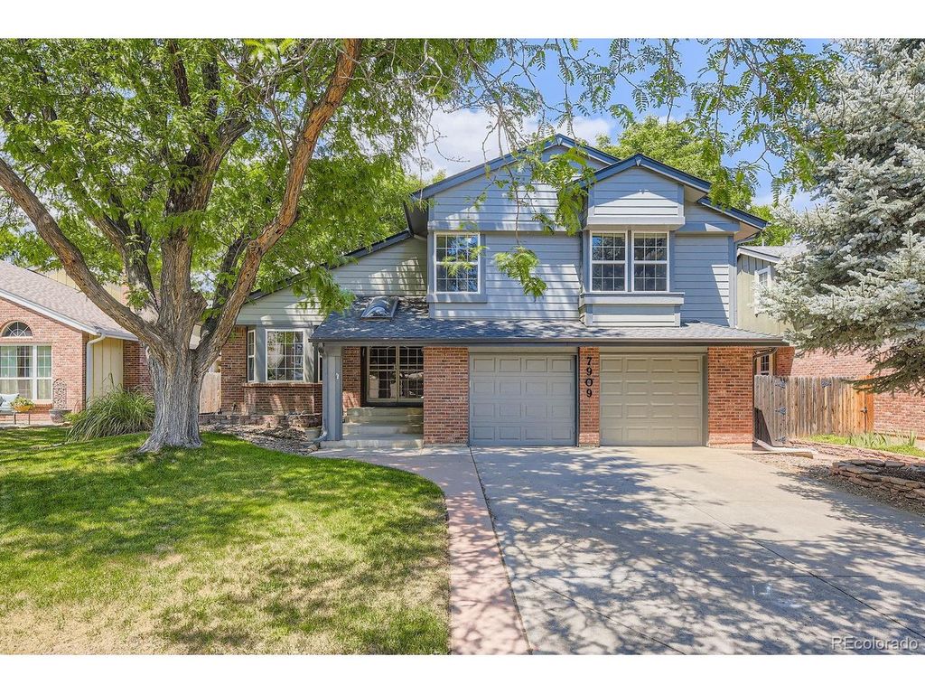 7909 S Bemis St, Littleton, CO 80120