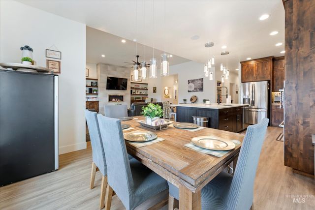 1820 N Highbury Way, Eagle, ID 83616