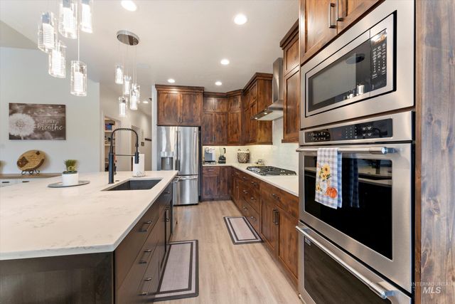 1820 N Highbury Way, Eagle, ID 83616