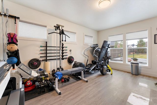 1820 N Highbury Way, Eagle, ID 83616