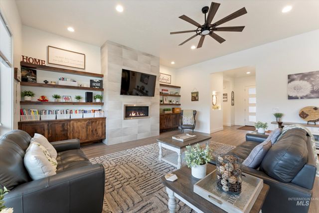 1820 N Highbury Way, Eagle, ID 83616