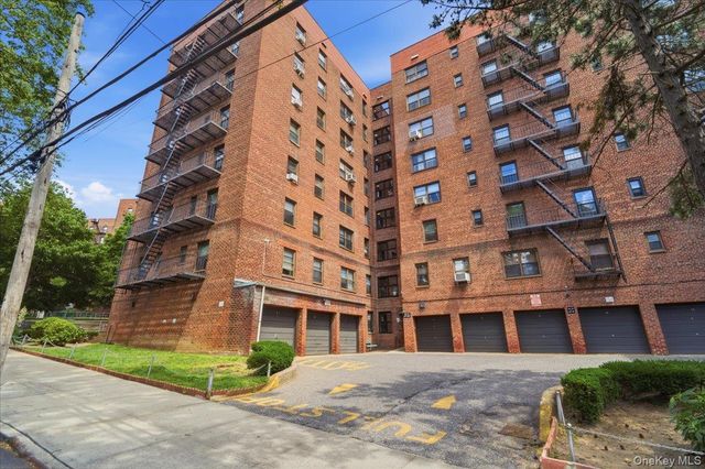 62-19 53rd Avenue 6J, Maspeth, NY 11378