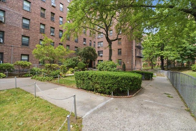 62-19 53rd Avenue 6J, Maspeth, NY 11378