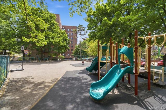 62-19 53rd Avenue 6J, Maspeth, NY 11378