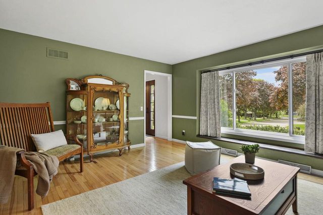 37 Harwood Circle, Madison, WI 53717