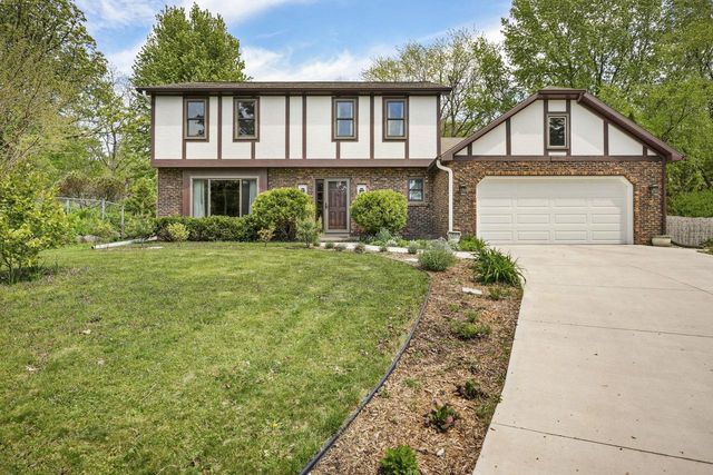 37 Harwood Circle, Madison, WI 53717