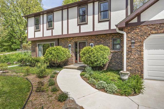37 Harwood Circle, Madison, WI 53717