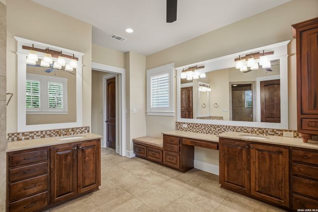 216 Rio Cordillera, Boerne, TX 78006