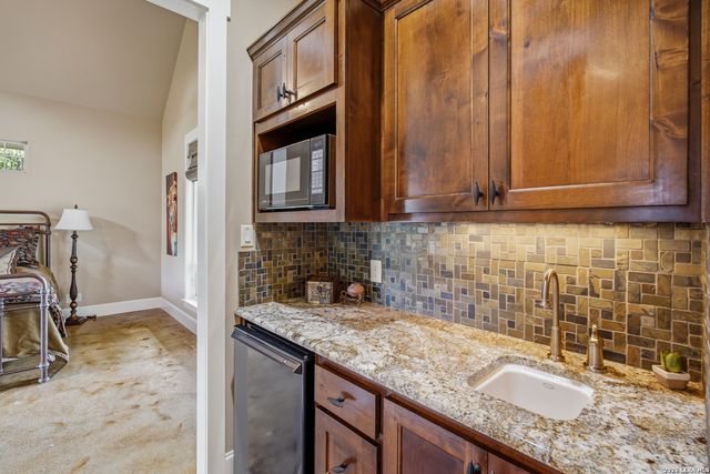 216 Rio Cordillera, Boerne, TX 78006