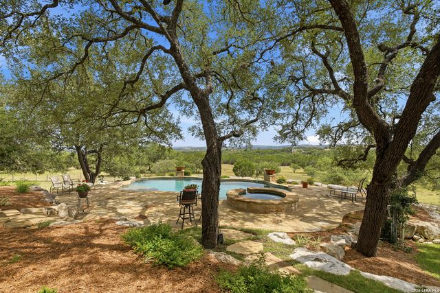 216 Rio Cordillera, Boerne, TX 78006