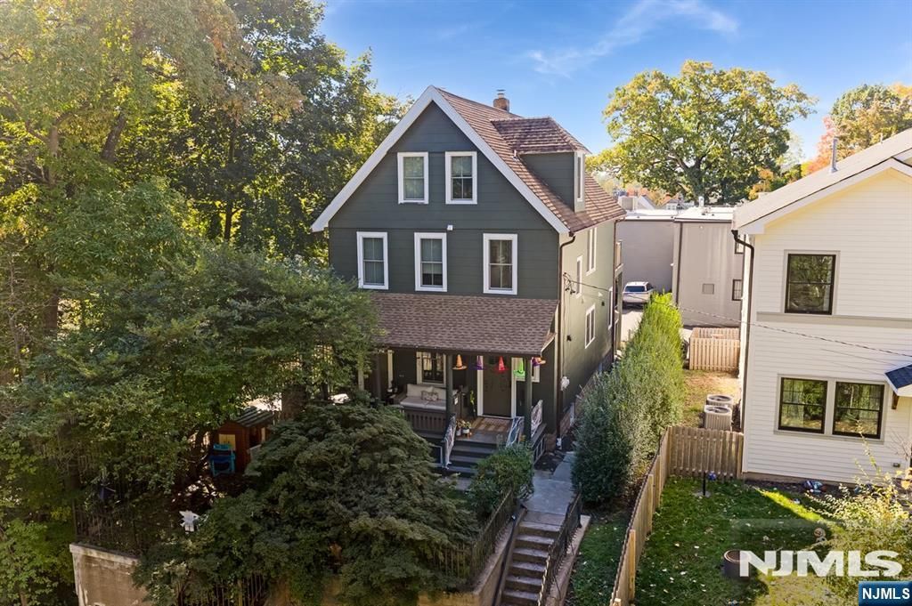 59 Chestnut Street A, Montclair, NJ 07042