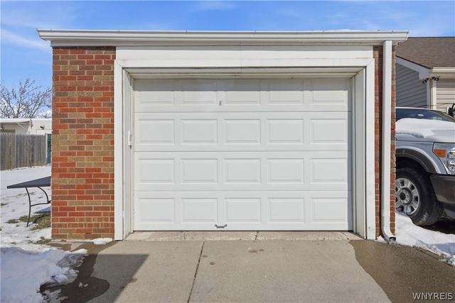 2540 Jerauld Avenue, Niagara Falls, NY 14305