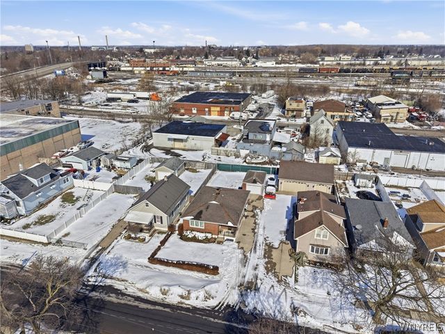 2540 Jerauld Avenue, Niagara Falls, NY 14305