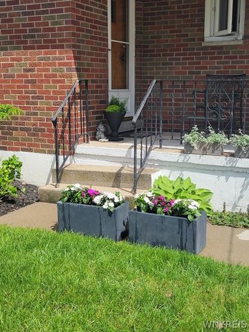 2540 Jerauld Avenue, Niagara Falls, NY 14305