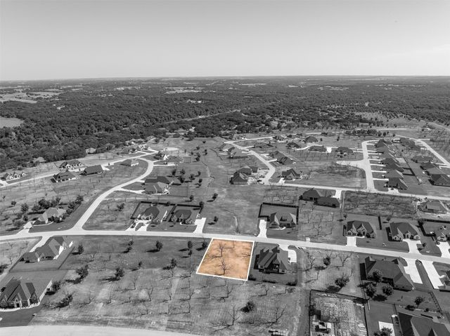 2711 Village Road, Granbury, TX 76049