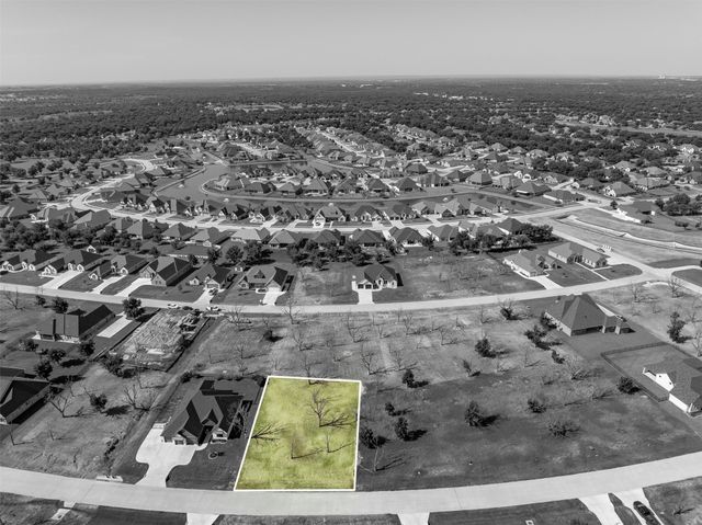 2711 Village Road, Granbury, TX 76049