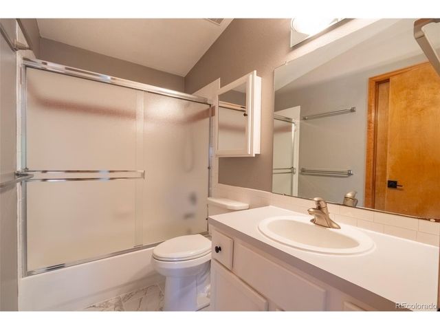 575 24th Pl SW, Loveland, CO 80537