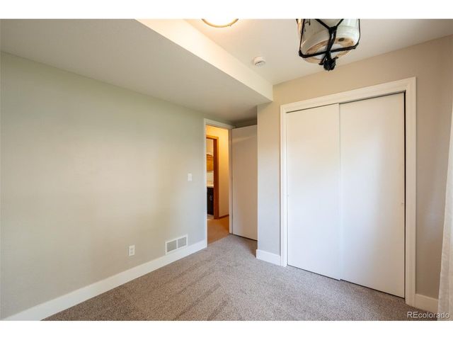 575 24th Pl SW, Loveland, CO 80537