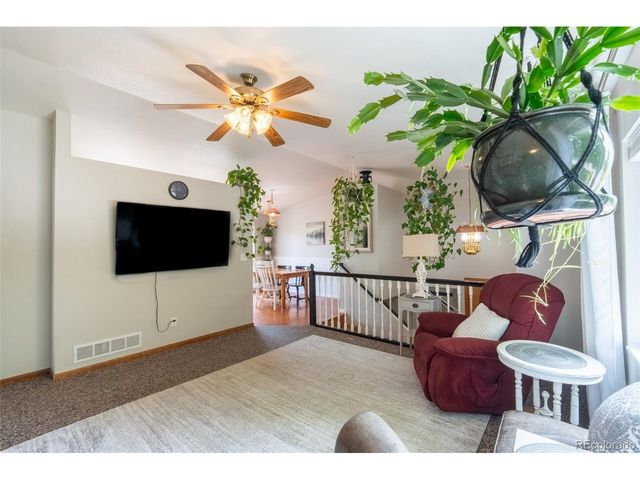 575 24th Pl SW, Loveland, CO 80537