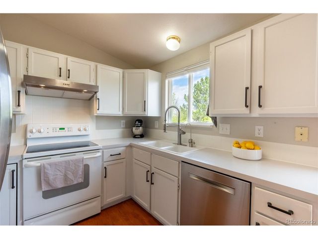 575 24th Pl SW, Loveland, CO 80537